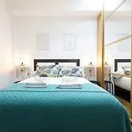 Arrola By Smiling Apartmán